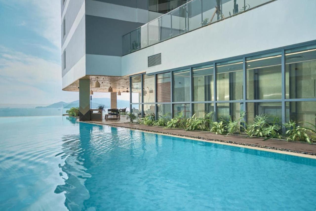 Panorama Oceanfront Suite Nha Trang Exteriér fotografie
