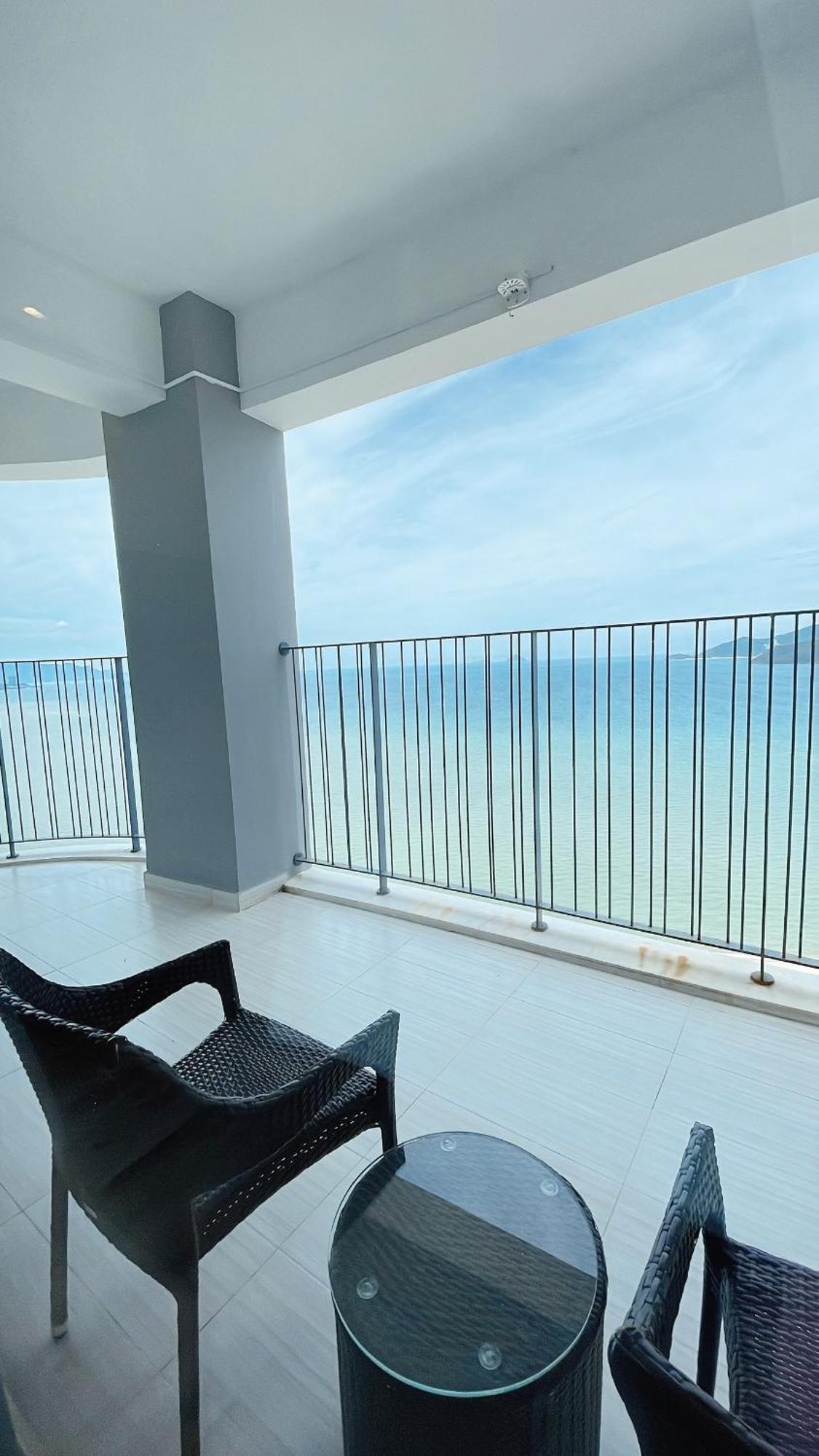 Panorama Oceanfront Suite Nha Trang Exteriér fotografie